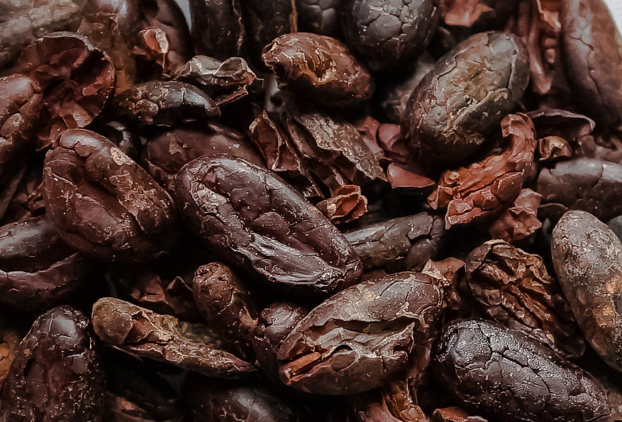 Fèves de cacao crues entières et décortiquées - Cameroun / prix 100 Gr